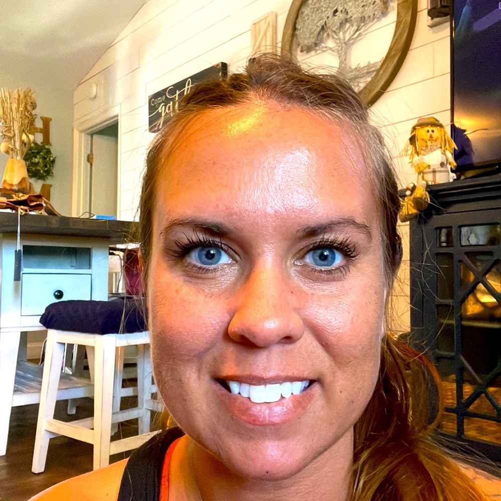 Meet your Posher, Kelly